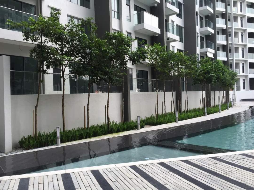 Homestay D'Univ 360 Place Seri Kembangan Bagian luar foto